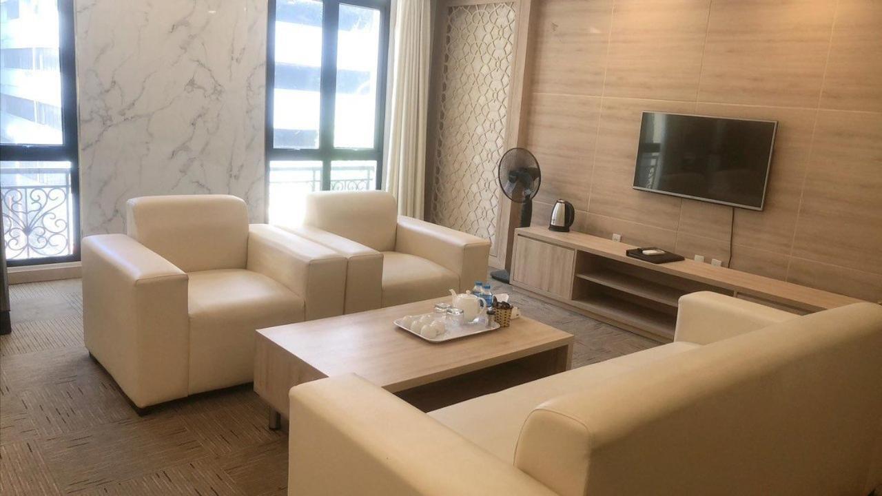 NguyẽN QuyèN Hotel Hanoi Exterior foto